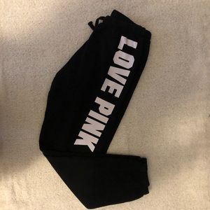Size XS ankle cuffed sweatpants in black